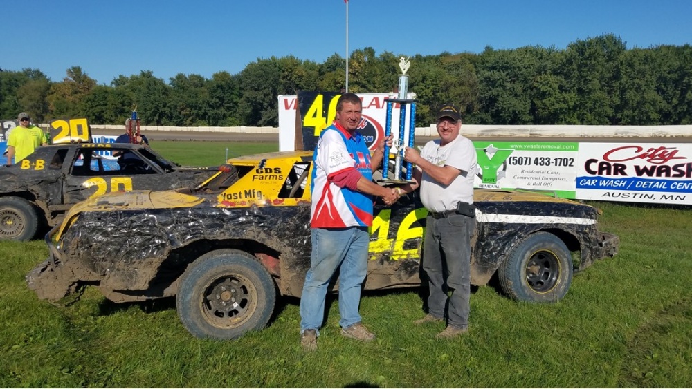 Stacy Krohnberg took first place in the full-size enduro.