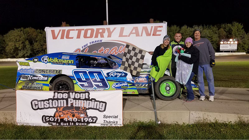 Josh Angst won the French's Repair USRA Modified main event.